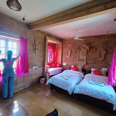 Mud Mirror Guesthouse ジャイサルメール エクステリア 写真