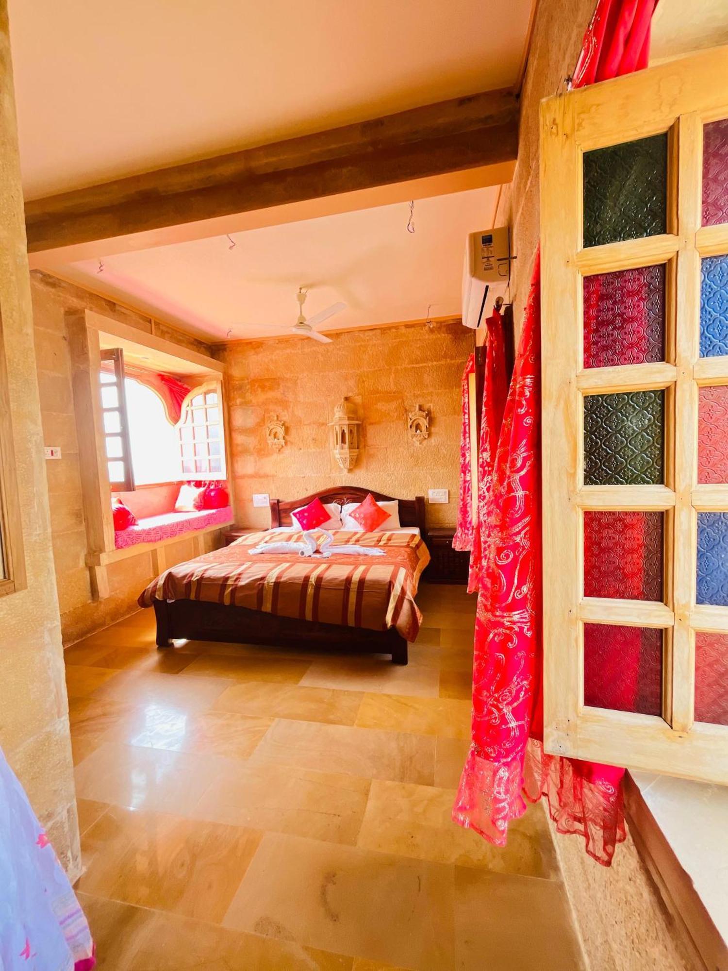 Mud Mirror Guesthouse ジャイサルメール エクステリア 写真