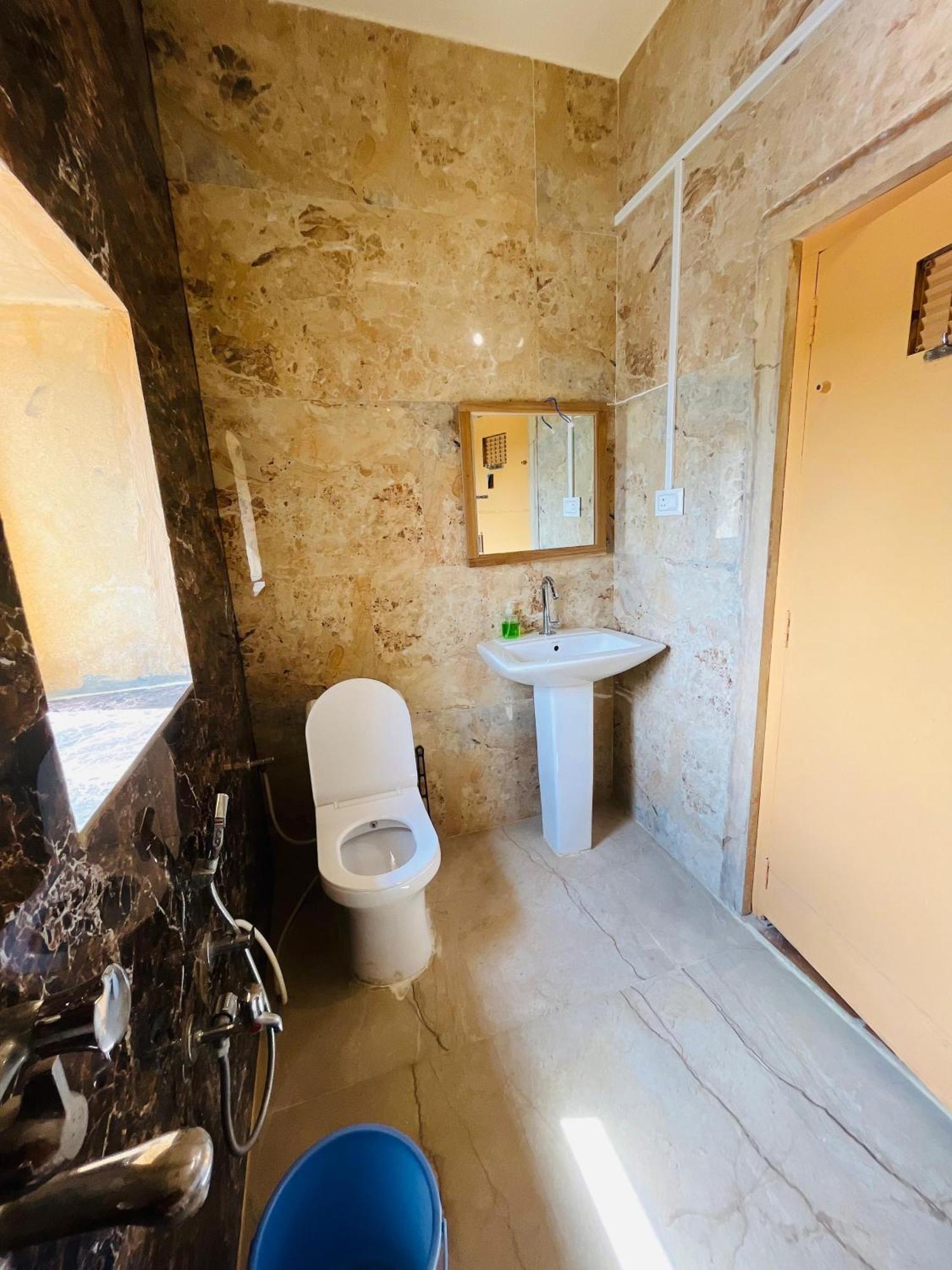 Mud Mirror Guesthouse ジャイサルメール エクステリア 写真