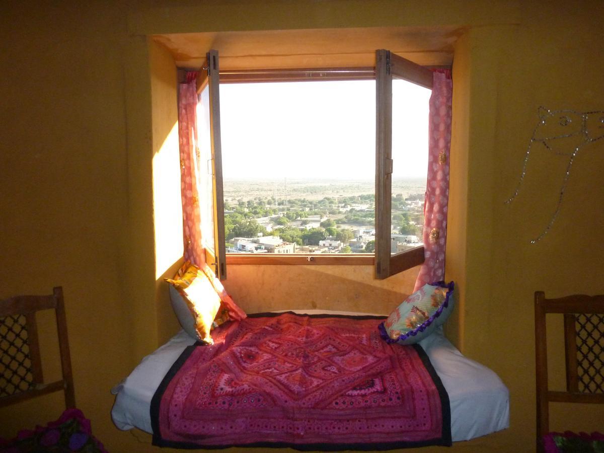 Mud Mirror Guesthouse ジャイサルメール エクステリア 写真